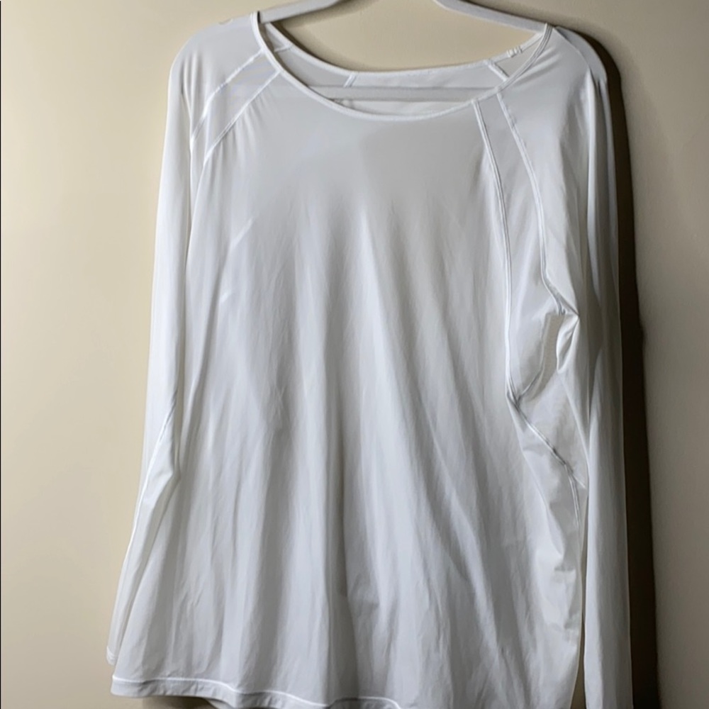 Lululemon worn once top